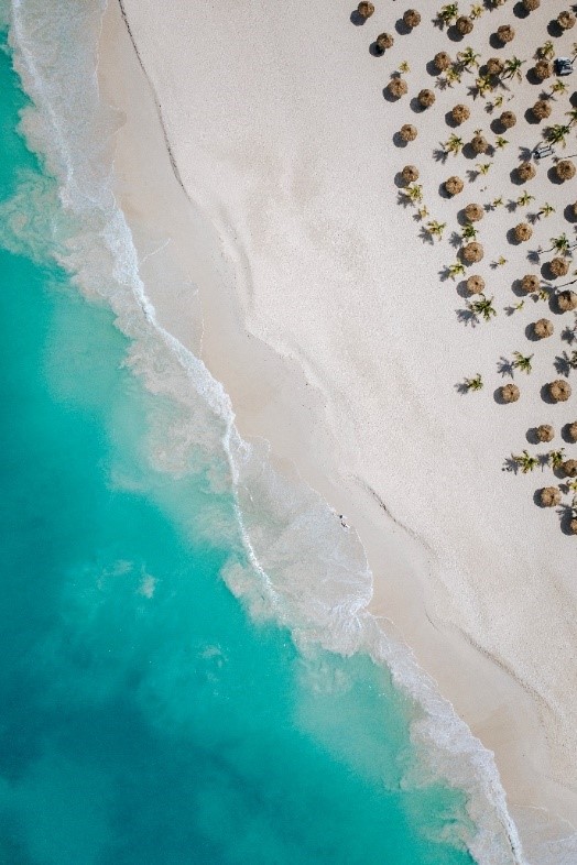 Eagle Beach si riconferma una delle spiagge più belle del mondo 
